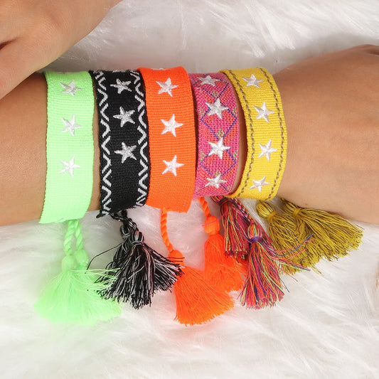 Letras de bordado de Bohemia Pulsera de borla tejida trenzada ajustable hecha a mano moda retro