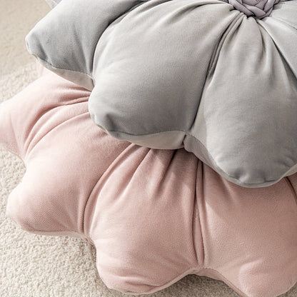 Lujosa almohada de terciopelo en forma de flor con núcleo de almohada