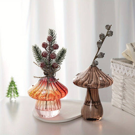 Lindo jarrón de vidrio de champiñones pequeños