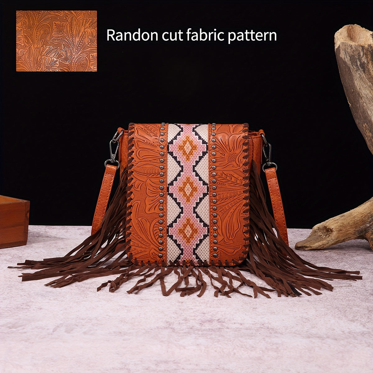 Bolso bandolera Boho Chic - Patrón étnico, detalles de remaches