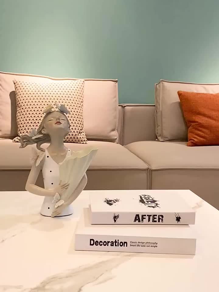 Jarrón niña mariposa