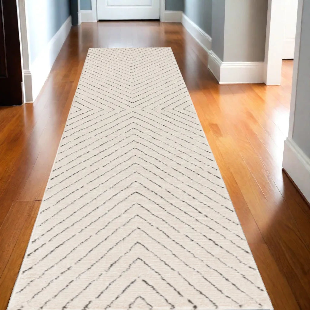 Wool runner rug with boho-style tufts 