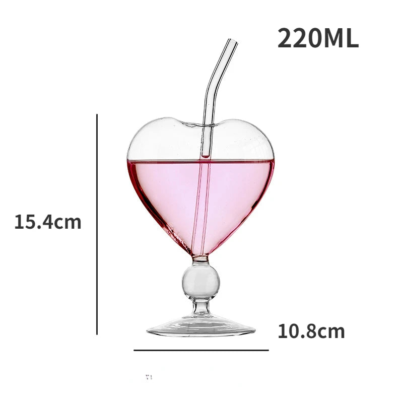 Copa creativa en forma de corazón