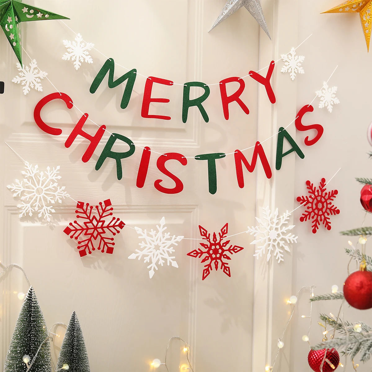 Guirnaldas con motivos de navidad