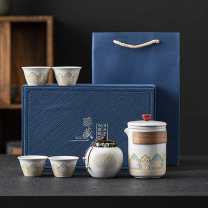 Caja de regalo para los amantes del té hecha porcelana con un diseño exclusivo