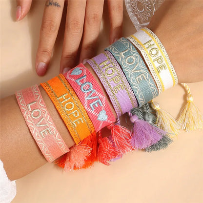 Letras de bordado de Bohemia Pulsera de borla tejida trenzada ajustable hecha a mano moda retro
