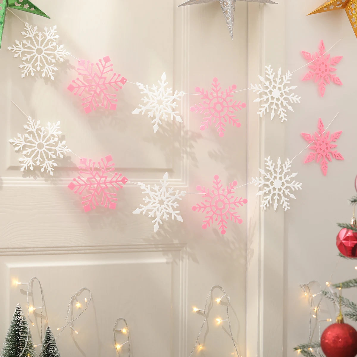 Guirnaldas con motivos de navidad