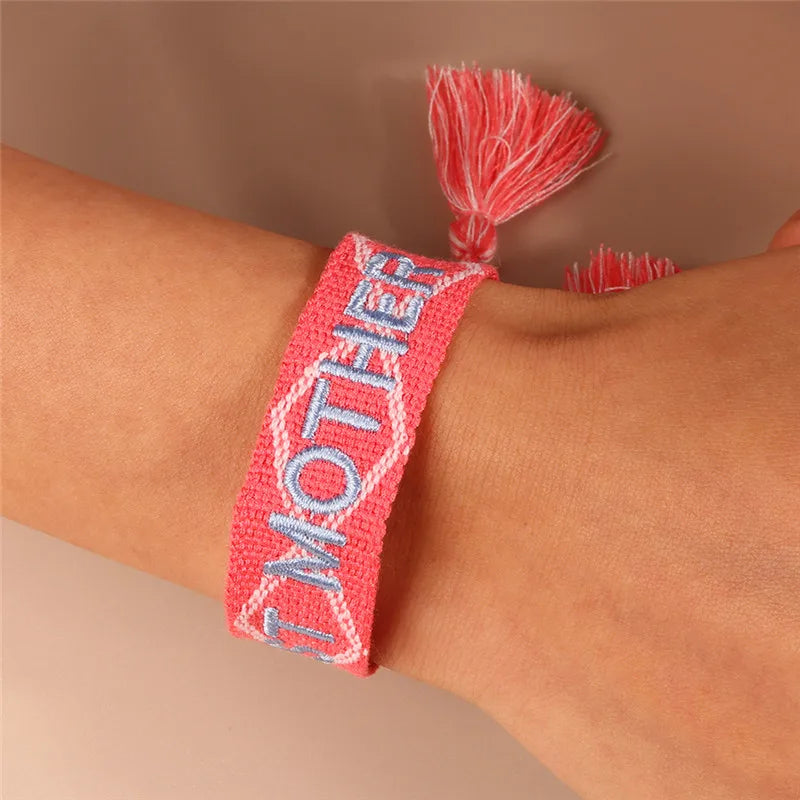 Letras de bordado de Bohemia Pulsera de borla tejida trenzada ajustable hecha a mano moda retro