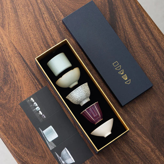 Cinco exclusivas tazas de té de cerámica