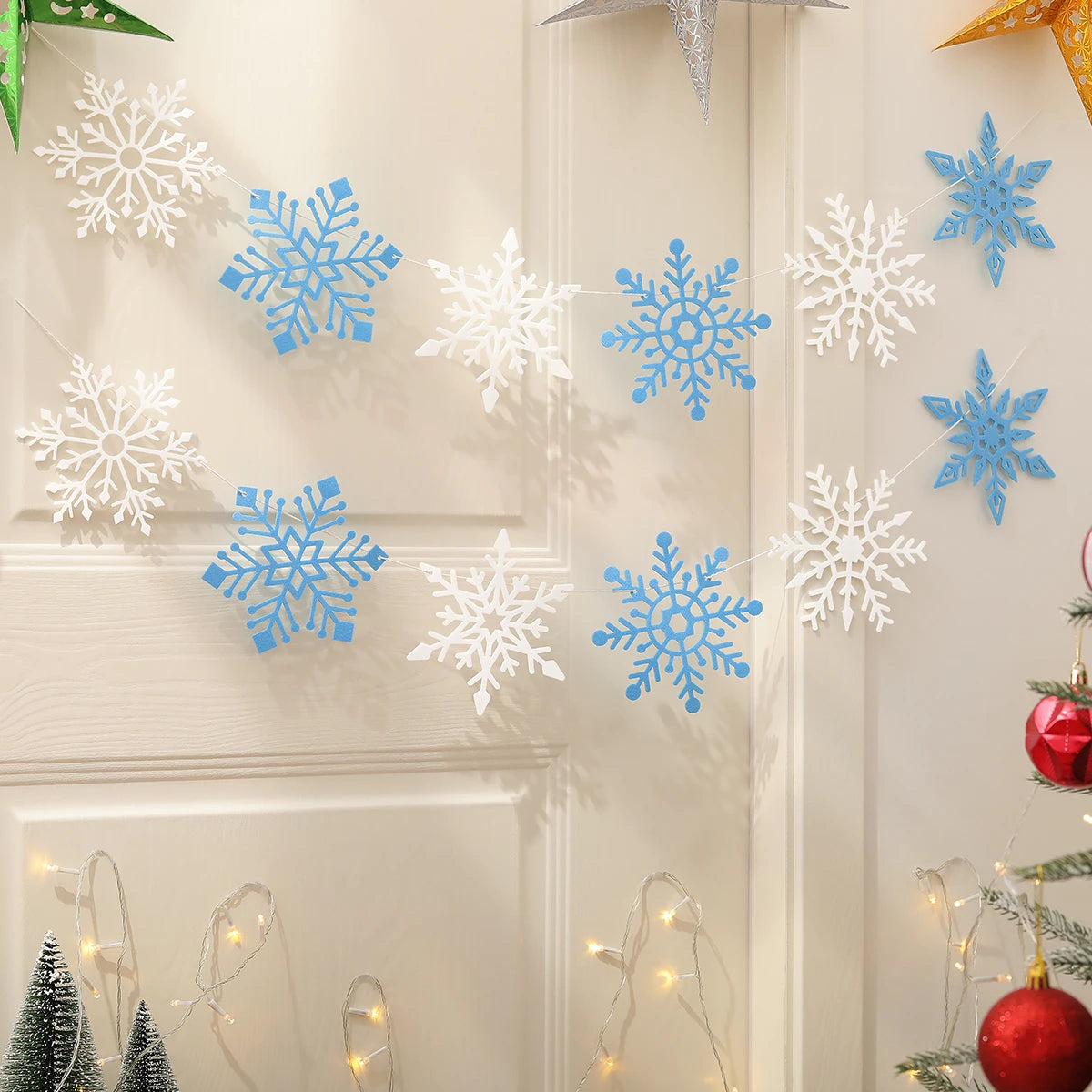 Guirnaldas con motivos de navidad