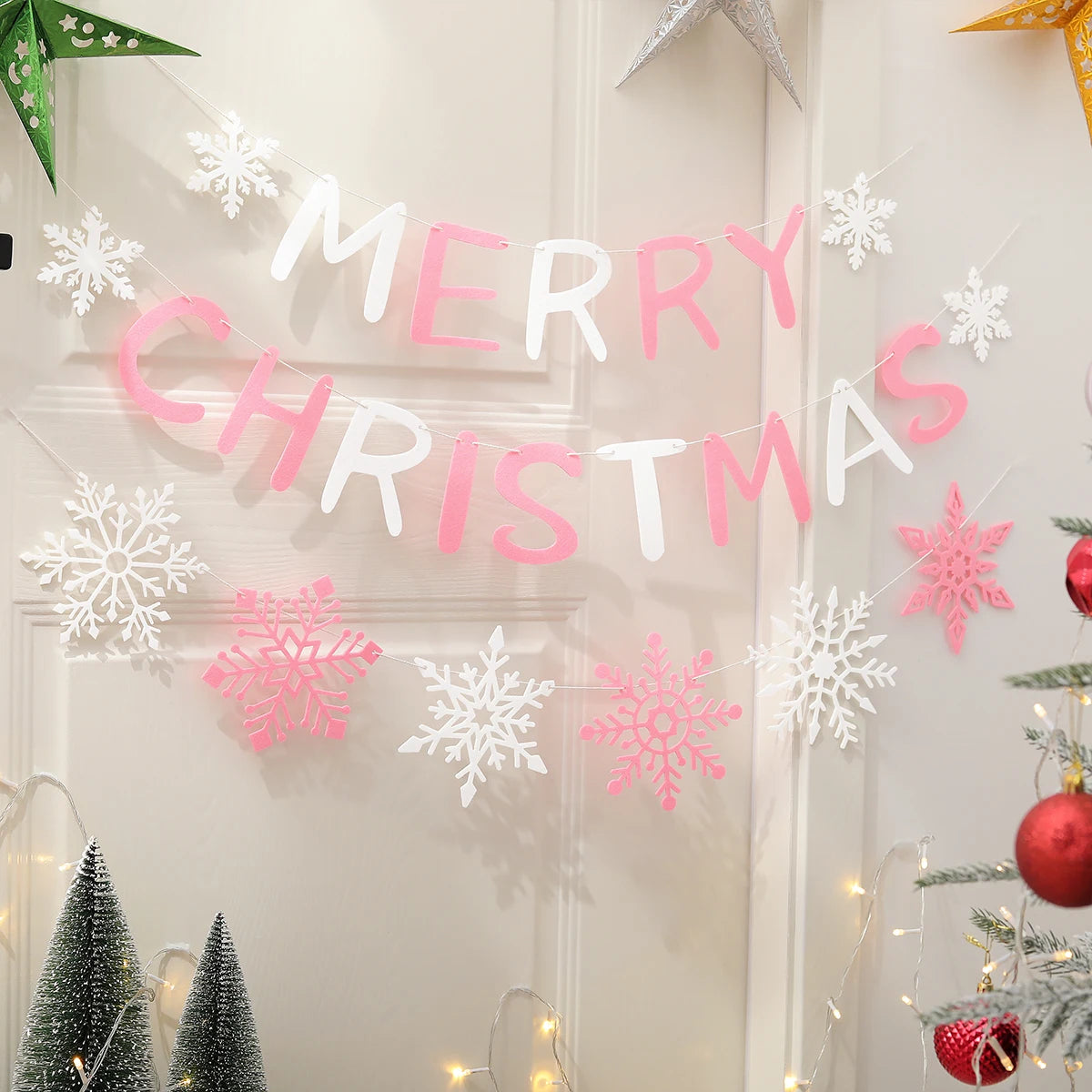 Guirnaldas con motivos de navidad