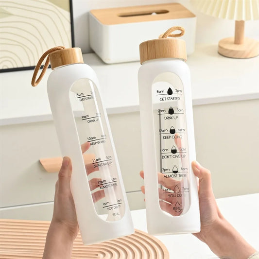 Botellas de agua de vidrio con marcado en tiempo, 32oz, 1L, tapa de bambú sin plomo, botella con funda de silicona