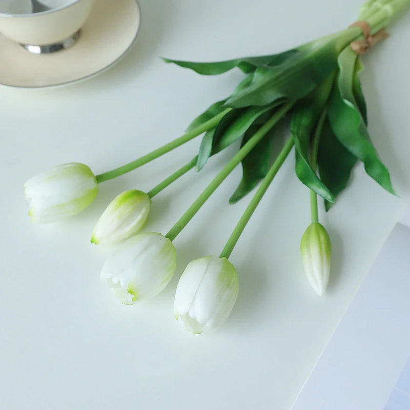 Ramo de tulipanes de 5 piezas