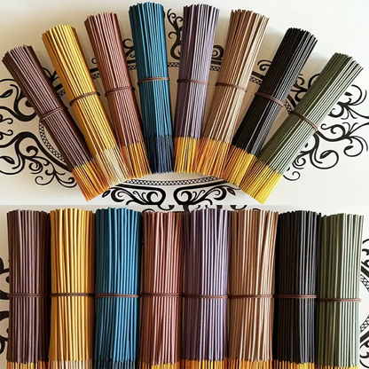 Incienso Con fragancias como salvia, lirio, agujas de pino, coco, flor de cerezo, almizcle, hierba de limón y vainilla