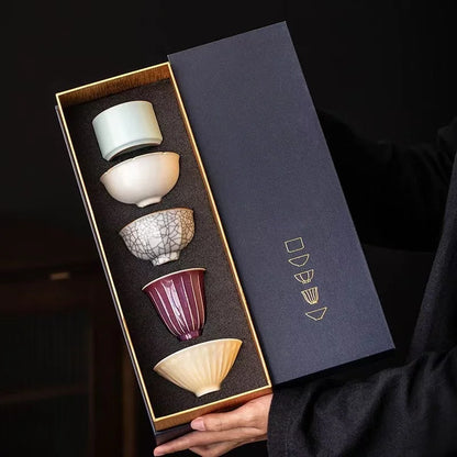 Cinco exclusivas tazas de té de cerámica