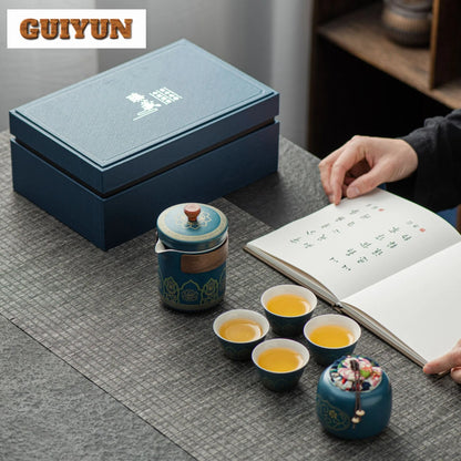 Caja de regalo para los amantes del té hecha porcelana con un diseño exclusivo