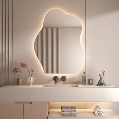 Wavy wall mirror, elegant design
