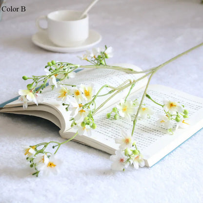 Hermosa lila pequeñas flores artificiales