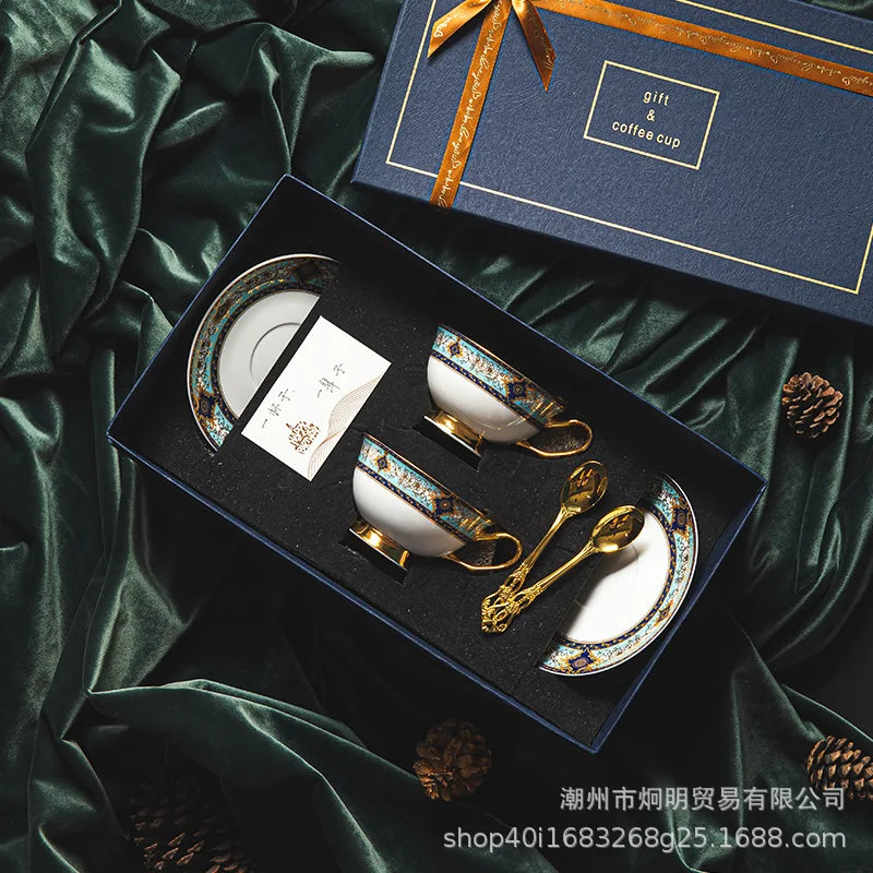 Juego de tazas de té estilo retro