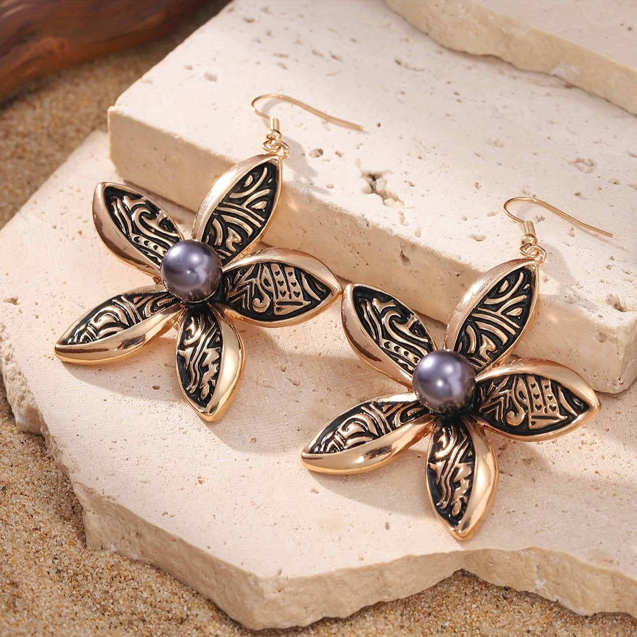 Pendientes colgantes de flores de esmalte negro Boho-Chic - Aleación de zinc